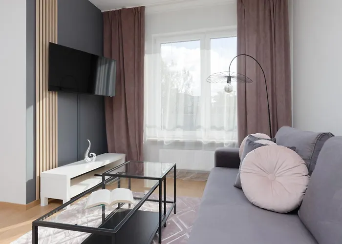 Metro Kondratowicza Warsaw Apartment With Parking By Noclegi Renters